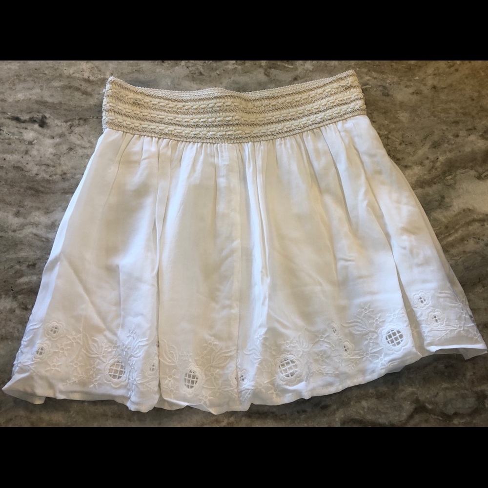 En Creme Womens/Juniors Skirt Small BRAND NEW